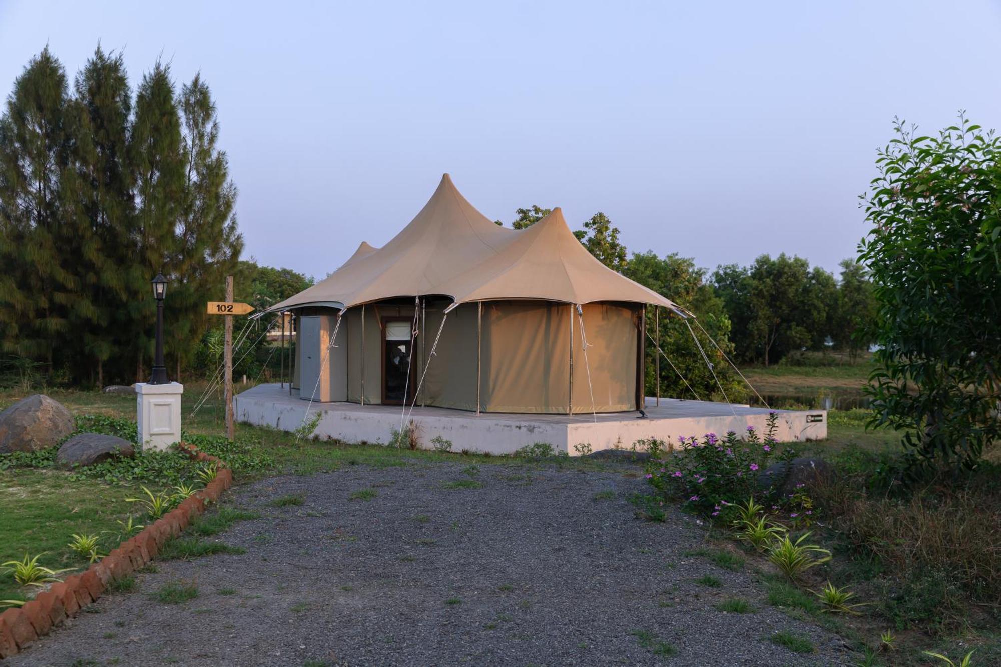 The Alampara Resort - Luxury Boutique Glamping & Water Sports Cheyur Exterior photo